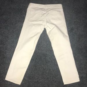 NEW WHITE CALVIN KLEIN CROP JEANS GREAT PRICE